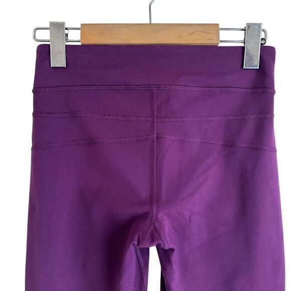 Lululemon City Pulse Pant
Plum / Black / Ziggy Wee August Glo - Picture 9 of 10
